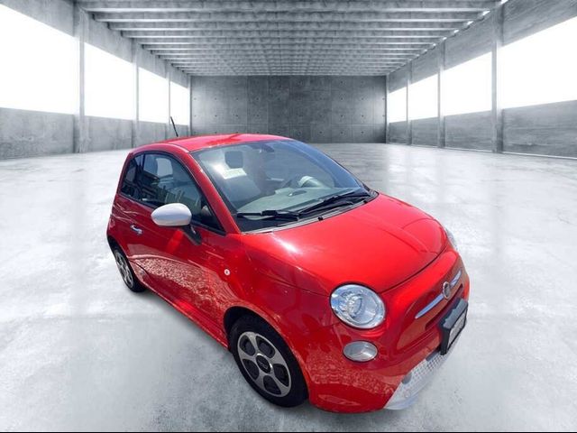 2018 FIAT 500e Base