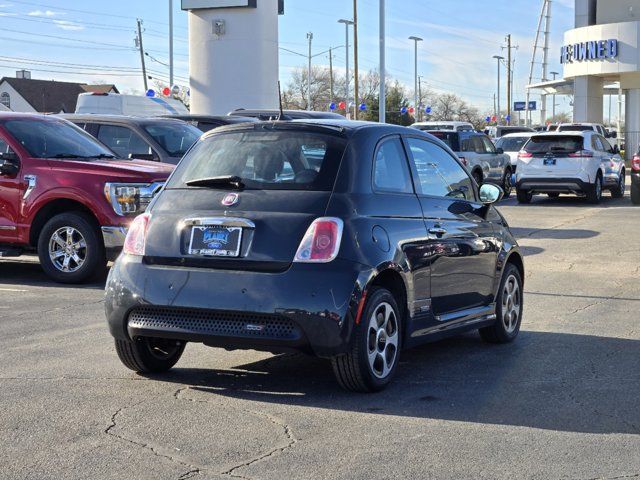 2018 FIAT 500e Base