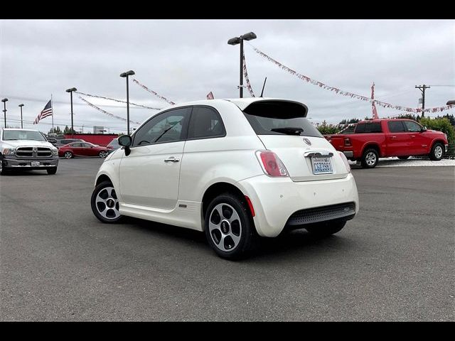 2018 FIAT 500e Base