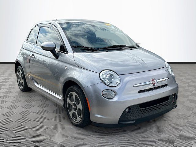 2018 FIAT 500e Base