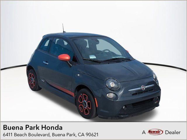 2018 FIAT 500e Base