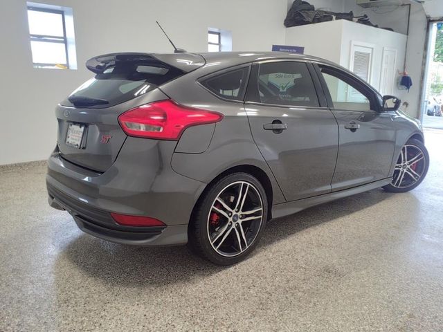 2018 Ford Focus ST