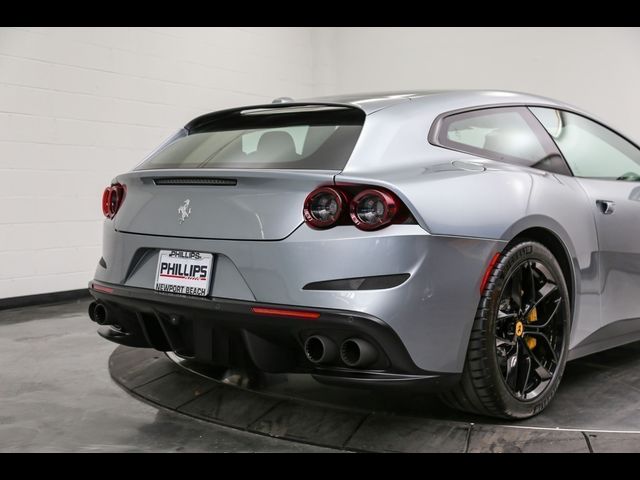 2018 Ferrari GTC4Lusso T