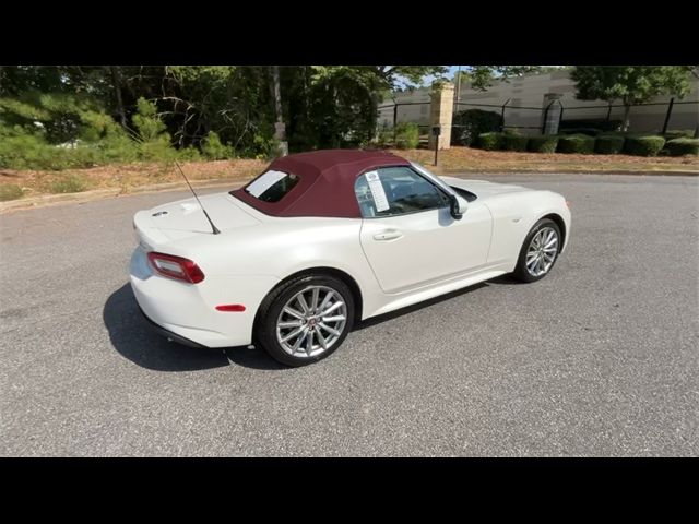 2018 FIAT 124 Spider Lusso Red Top Edition