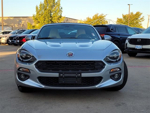 2018 FIAT 124 Spider Lusso Red Top Edition