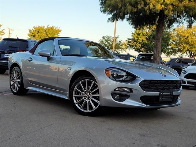 2018 FIAT 124 Spider Lusso Red Top Edition