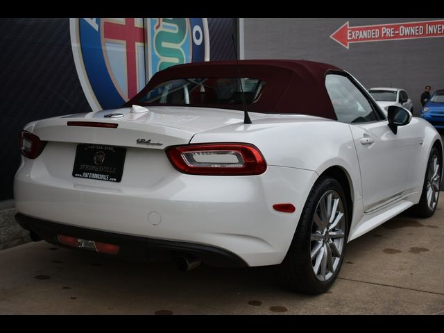 2018 FIAT 124 Spider Lusso Red Top Edition