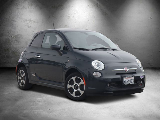 2018 FIAT 500e Base