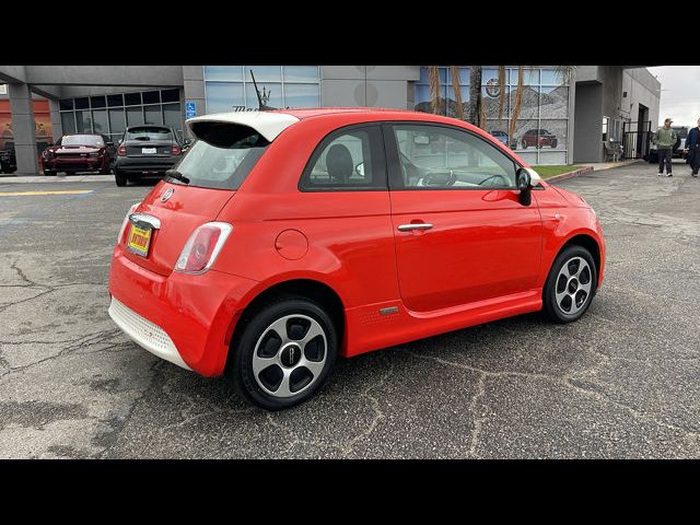 2018 FIAT 500e Base