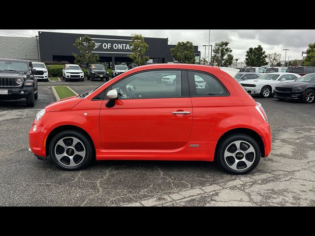 2018 FIAT 500e Base