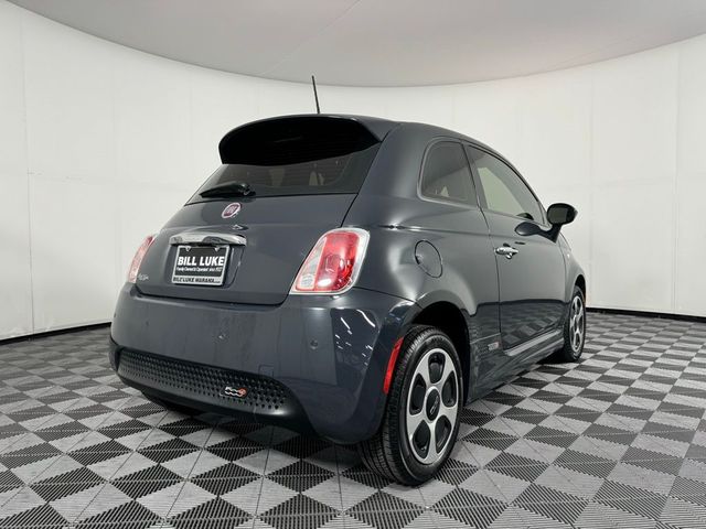 2018 FIAT 500e Base