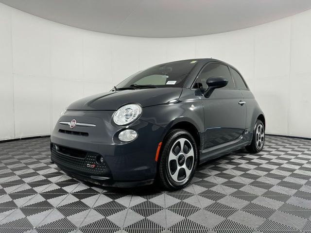 2018 FIAT 500e Base