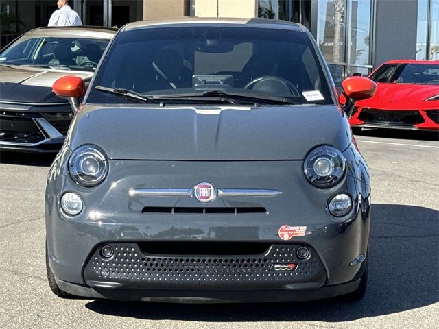 2018 FIAT 500e Base