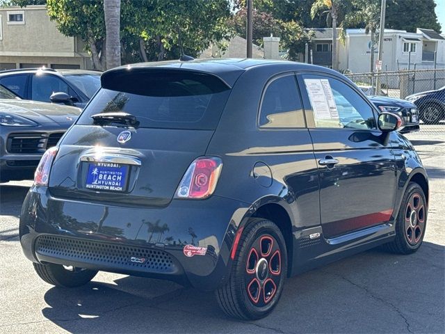 2018 FIAT 500e Base