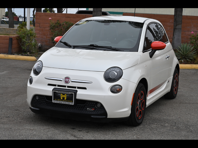 2018 FIAT 500e Base