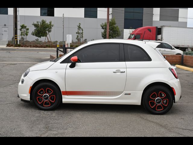 2018 FIAT 500e Base