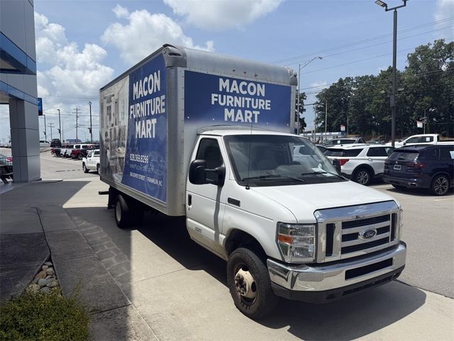 2018 Ford E-Series Base