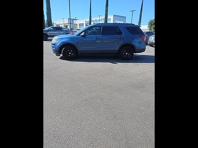 2018 Ford Explorer Base