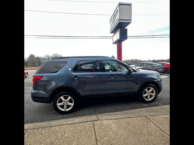 2018 Ford Explorer Base