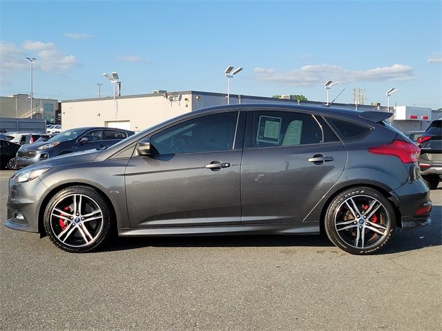 2018 Ford Focus ST