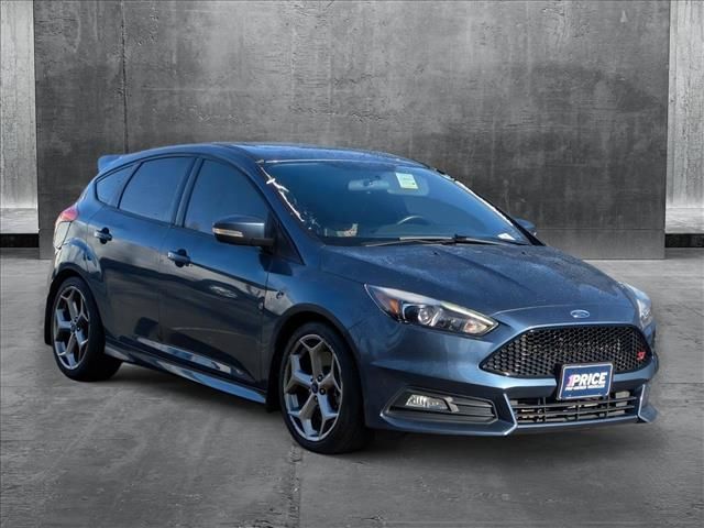 2018 Ford Focus ST