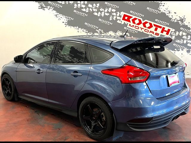 2018 Ford Focus ST