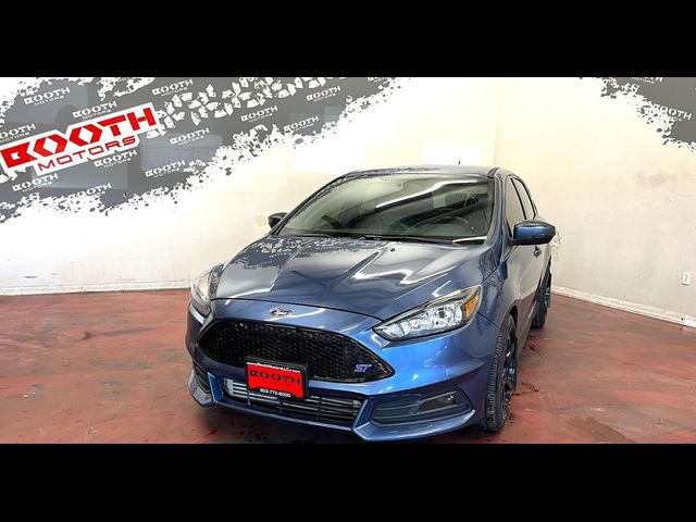 2018 Ford Focus ST