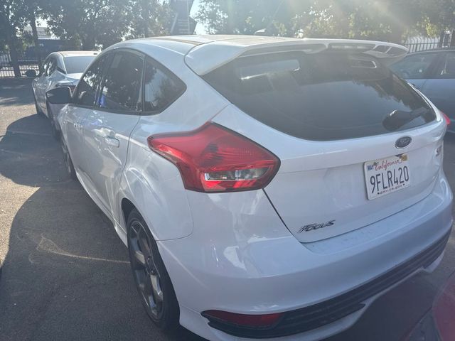 2018 Ford Focus ST