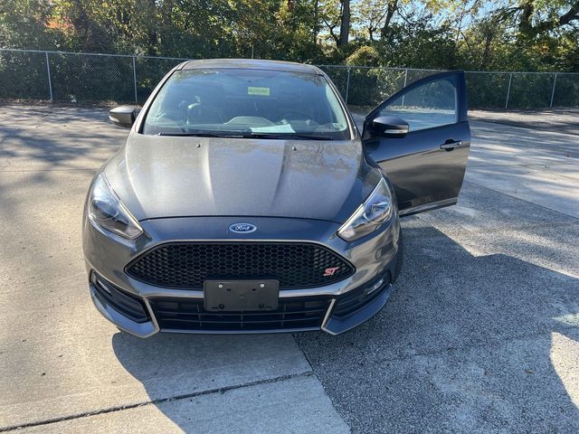 2018 Ford Focus ST