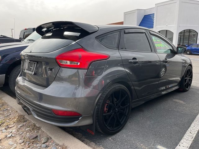 2018 Ford Focus ST