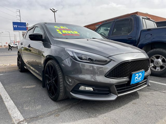 2018 Ford Focus ST