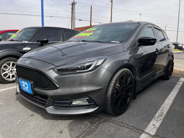 2018 Ford Focus ST