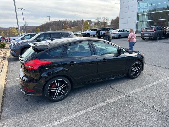 2018 Ford Focus ST