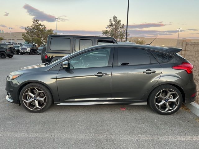 2018 Ford Focus ST