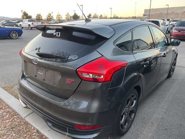 2018 Ford Focus ST