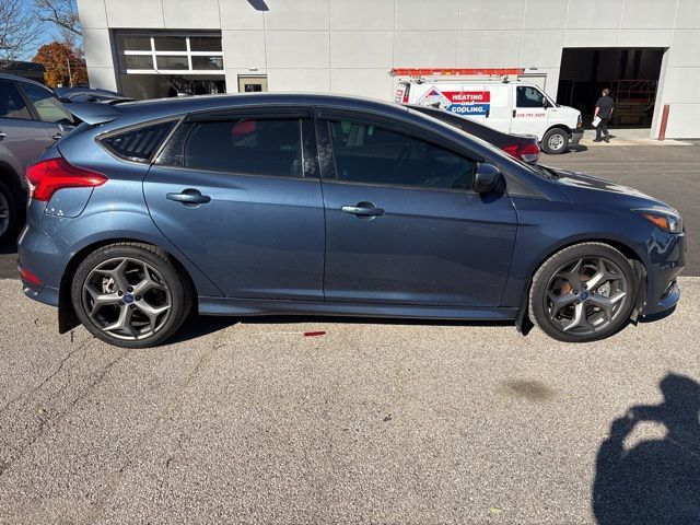 2018 Ford Focus ST
