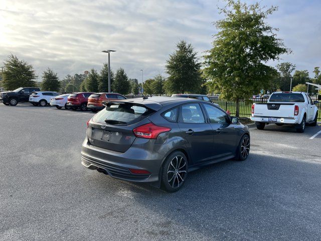 2018 Ford Focus ST