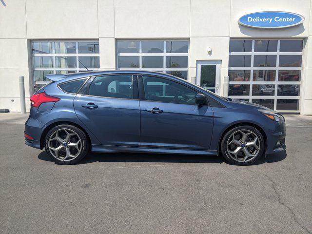 2018 Ford Focus ST