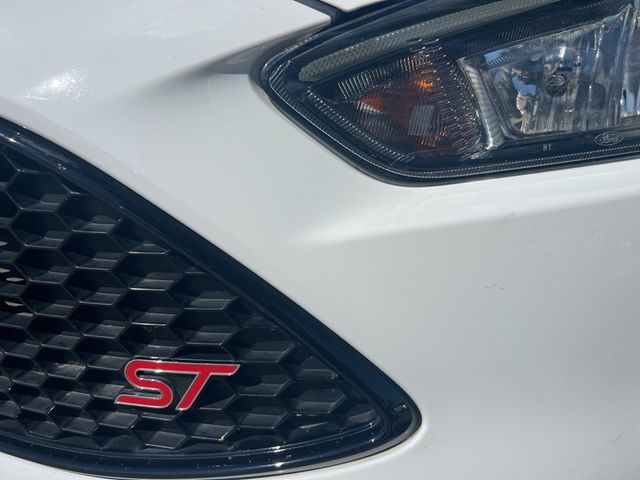 2018 Ford Focus ST