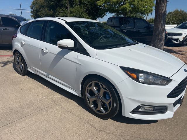 2018 Ford Focus ST