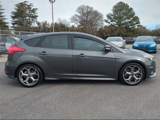 2018 Ford Focus ST