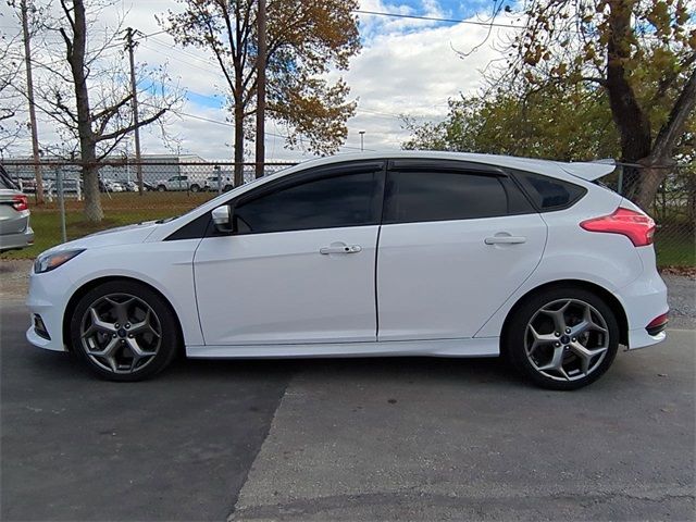 2018 Ford Focus ST