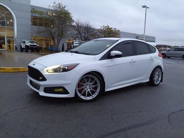 2018 Ford Focus ST