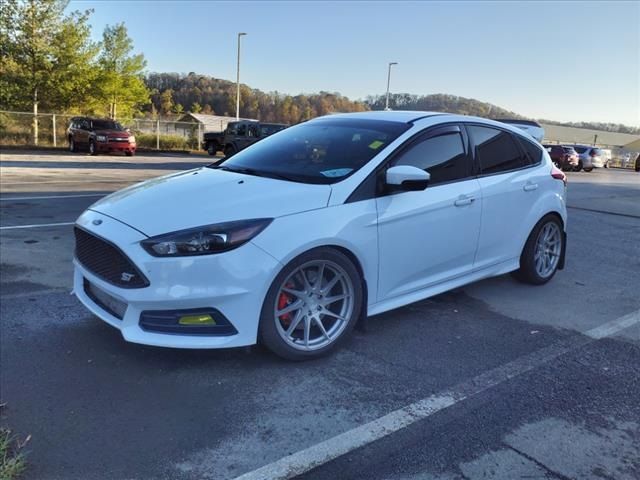 2018 Ford Focus ST