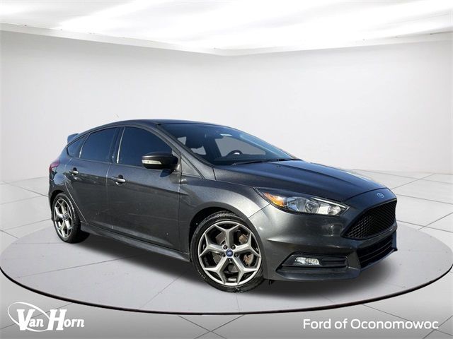 2018 Ford Focus ST