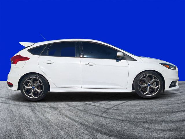 2018 Ford Focus ST