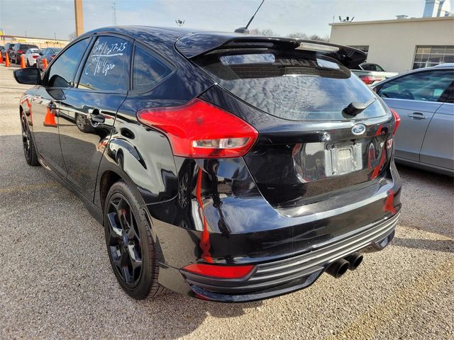 2018 Ford Focus ST