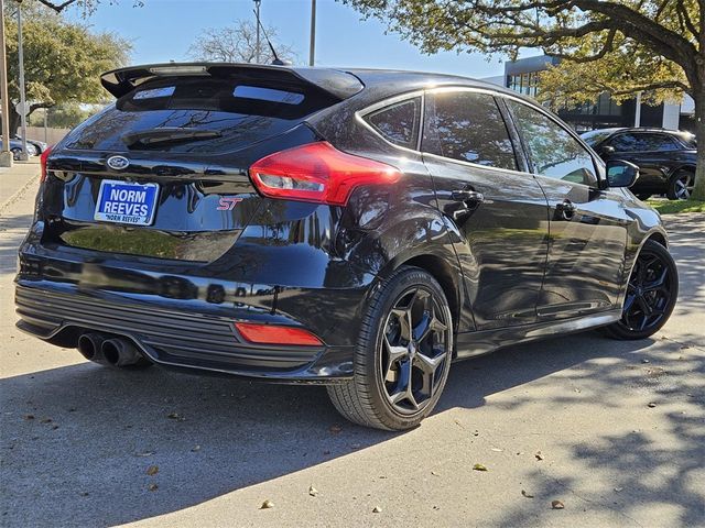 2018 Ford Focus ST