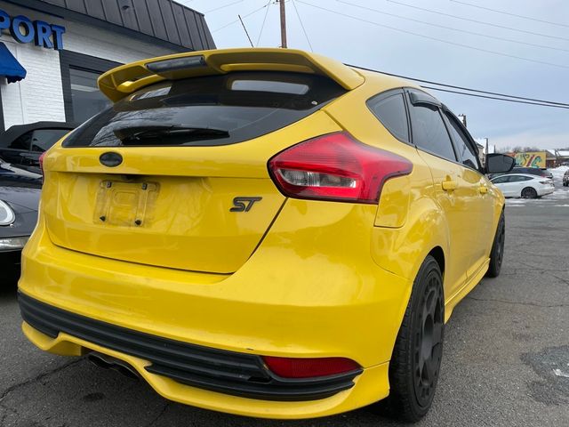 2018 Ford Focus ST