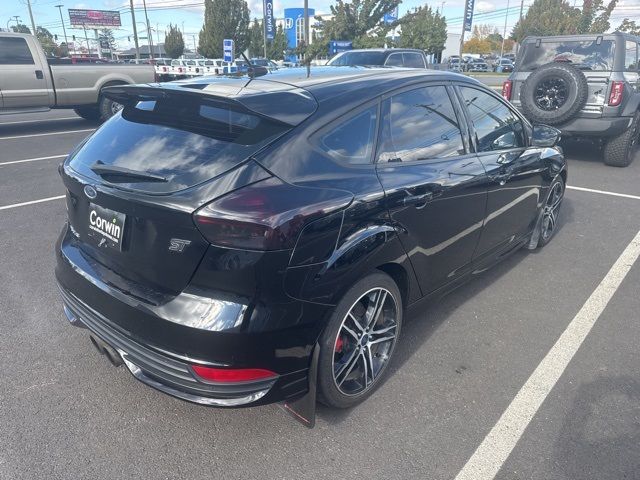 2018 Ford Focus ST